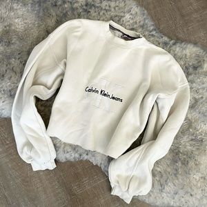 Calvin Klein Crewneck Sweater Cropped Sweatshirt